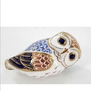 Royal Crown Derby Owl paperweight